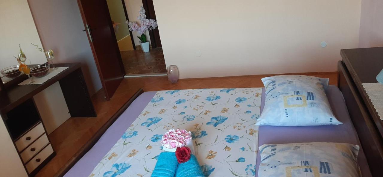 Marin I Vinka Apartment Trogir Luaran gambar