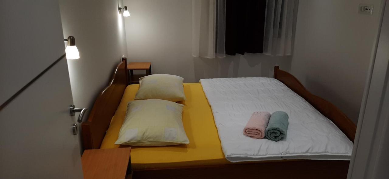 Marin I Vinka Apartment Trogir Luaran gambar
